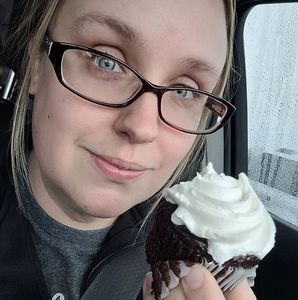 Meet your Posher, Diana